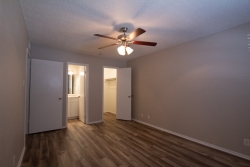 302 N Main St., Apt. 27 (15)