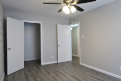 2828 San Antonio St, Apt 12 (10)