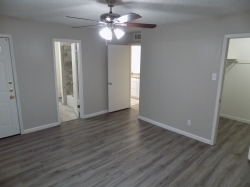 2814 Rio Grande, Apt. 25 (13)