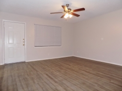 2924 San Antonio St., Apt 05 (3)