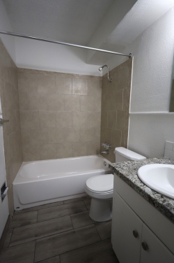 2914 San Antonio, Apt. 13 (10)