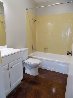 302 N. Main St., Apt.03 (10)