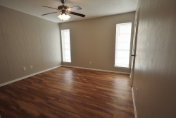 302 N Main St., Apt. 16 (6)