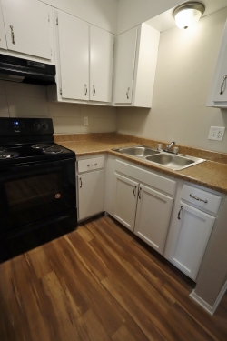 302 N Main St., Apt 21 (4)