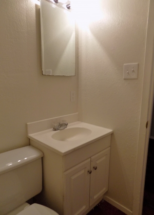 811 D - Bathroom Vanity