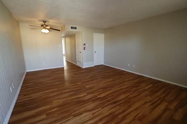 302 N Main St., Apt. 16