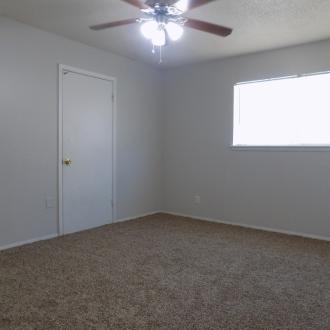 C17 - 3 Bedroom / 1 Bath 1061 SFT