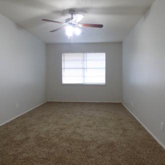 C17 - 3 Bedroom / 1 Bath 1061 SFT