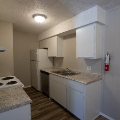 302 N Main St., Apt. 27 (6)