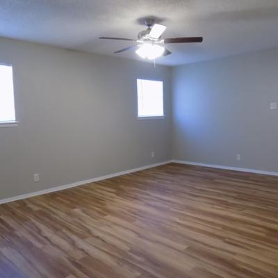 302 N. Main St., Apt. 29 (4)