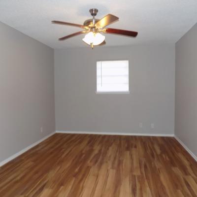 302 N. Main St., Apt. 29 (18)