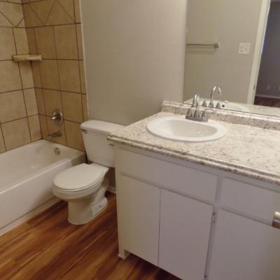 302 N. Main St., Apt. 29 (21)